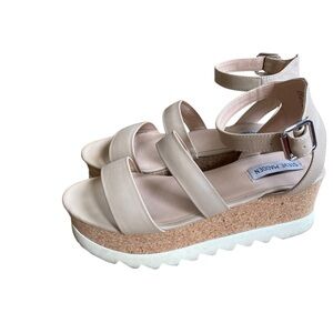 Steve Madden “Kirsten” Women’s Sandals Size 9 Chic & Versatile